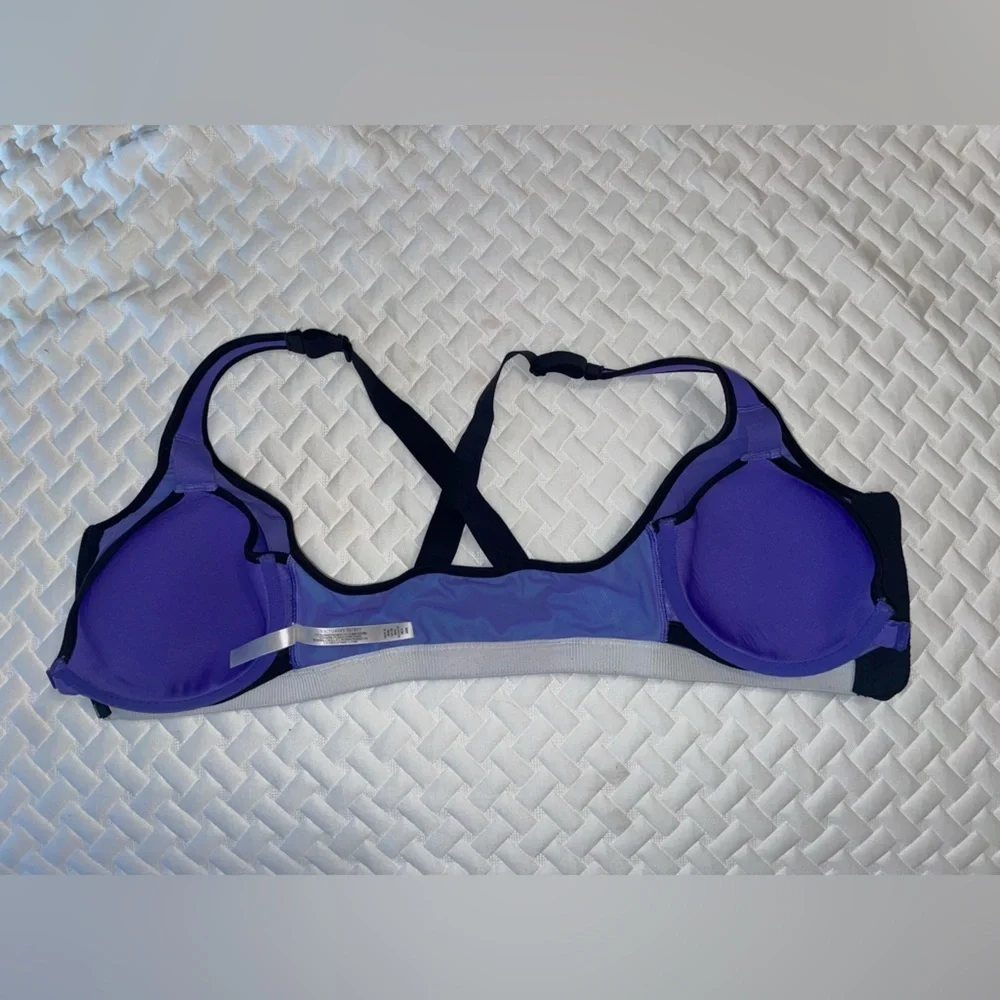 Victorias Secret Sport High Impact Padded Sports Bra *make offers*
